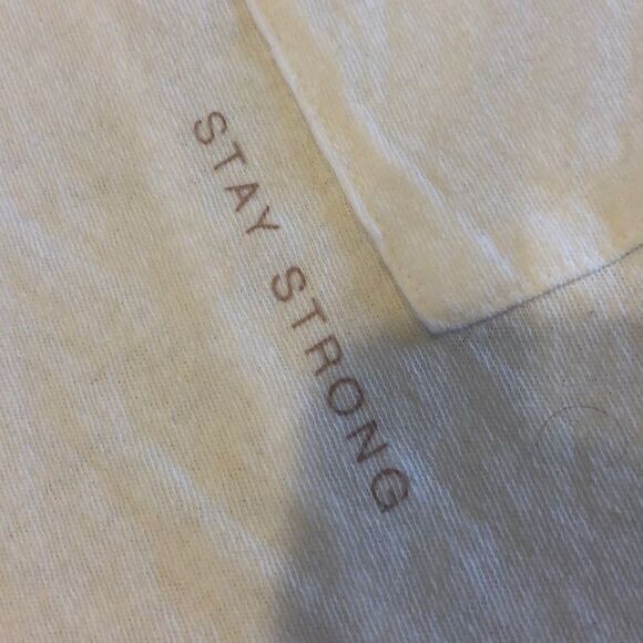 Good hYOUman White Cropped Tank “stay strong” - Picture 2 of 8